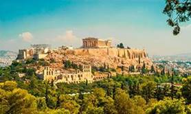 A sphinx and pyramids in a desert

AI-generated content may be incorrect.